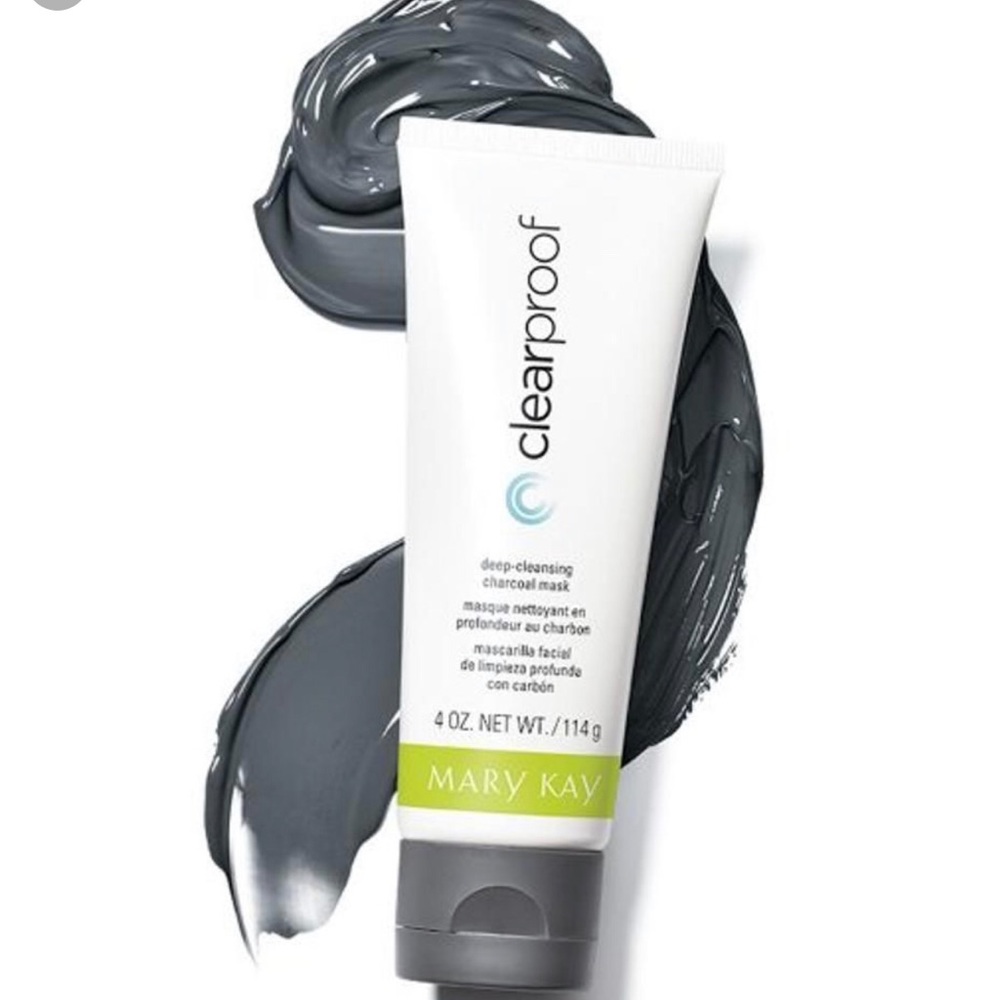 Deep-Cleansing Charcoal Mask